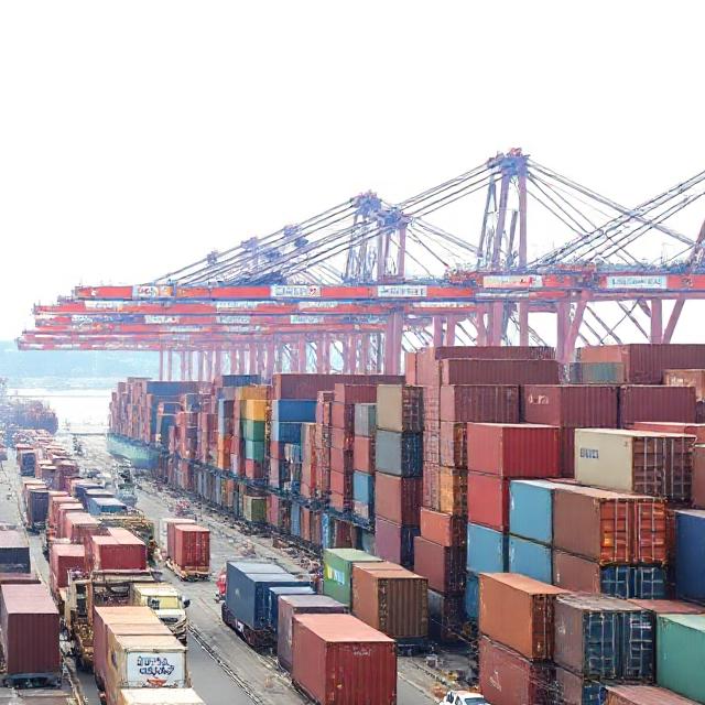 Conteneurs de transport maritime international